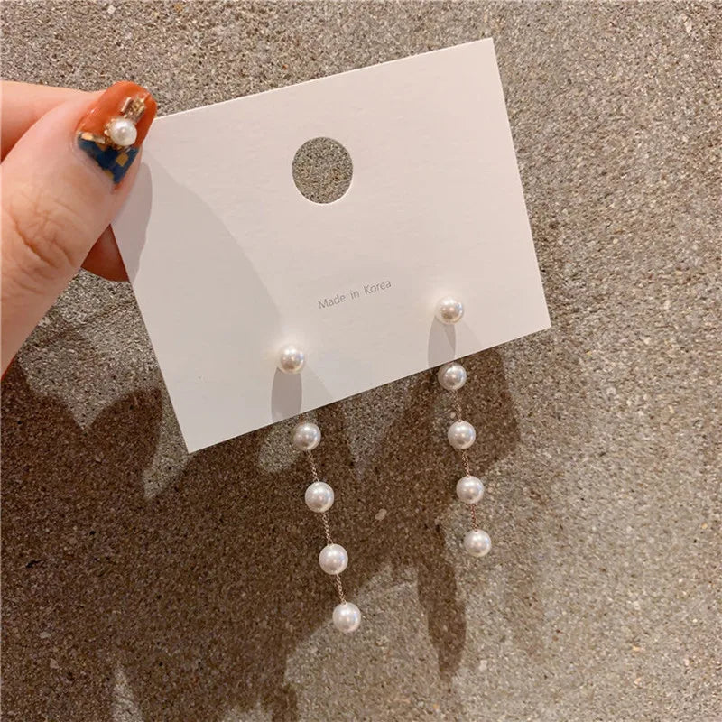 2022 New Trend Simulation Pearl Long Earrings Women's Flower