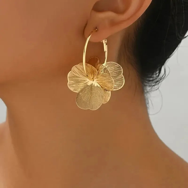 Yupsk Exquisite Butterfly Flower Pendant Earrings Golden Vintage