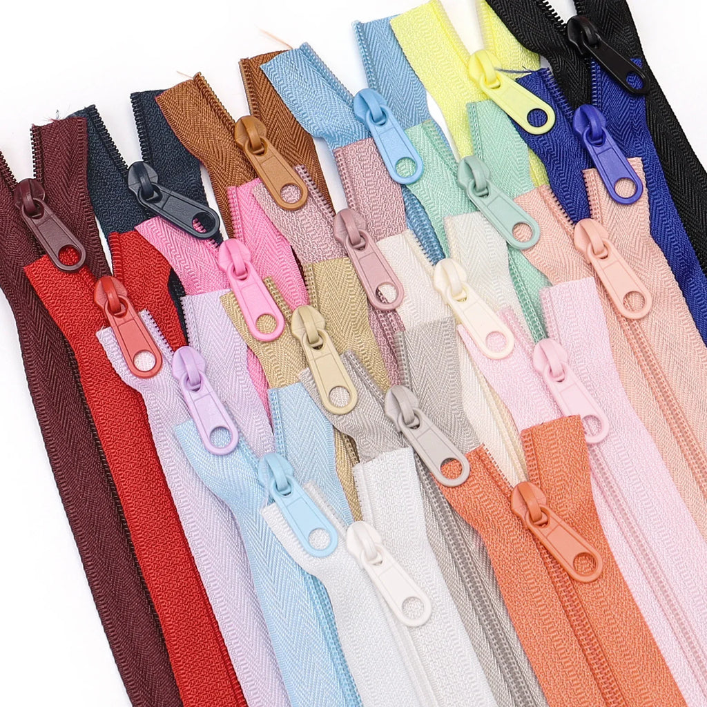 1 group = 4.5m zipper + 10 plastic zipper heads, 20 colors optional,