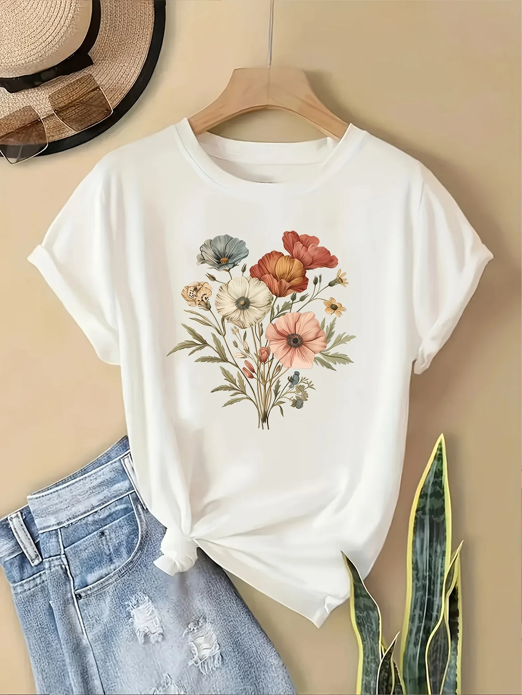 [Floral Fashion Tee] Breathable Polyester Women's Casual Fashion